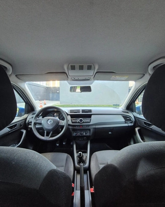Skoda Fabia cena 16900 przebieg: 300000, rok produkcji 2015 z Lublin małe 16